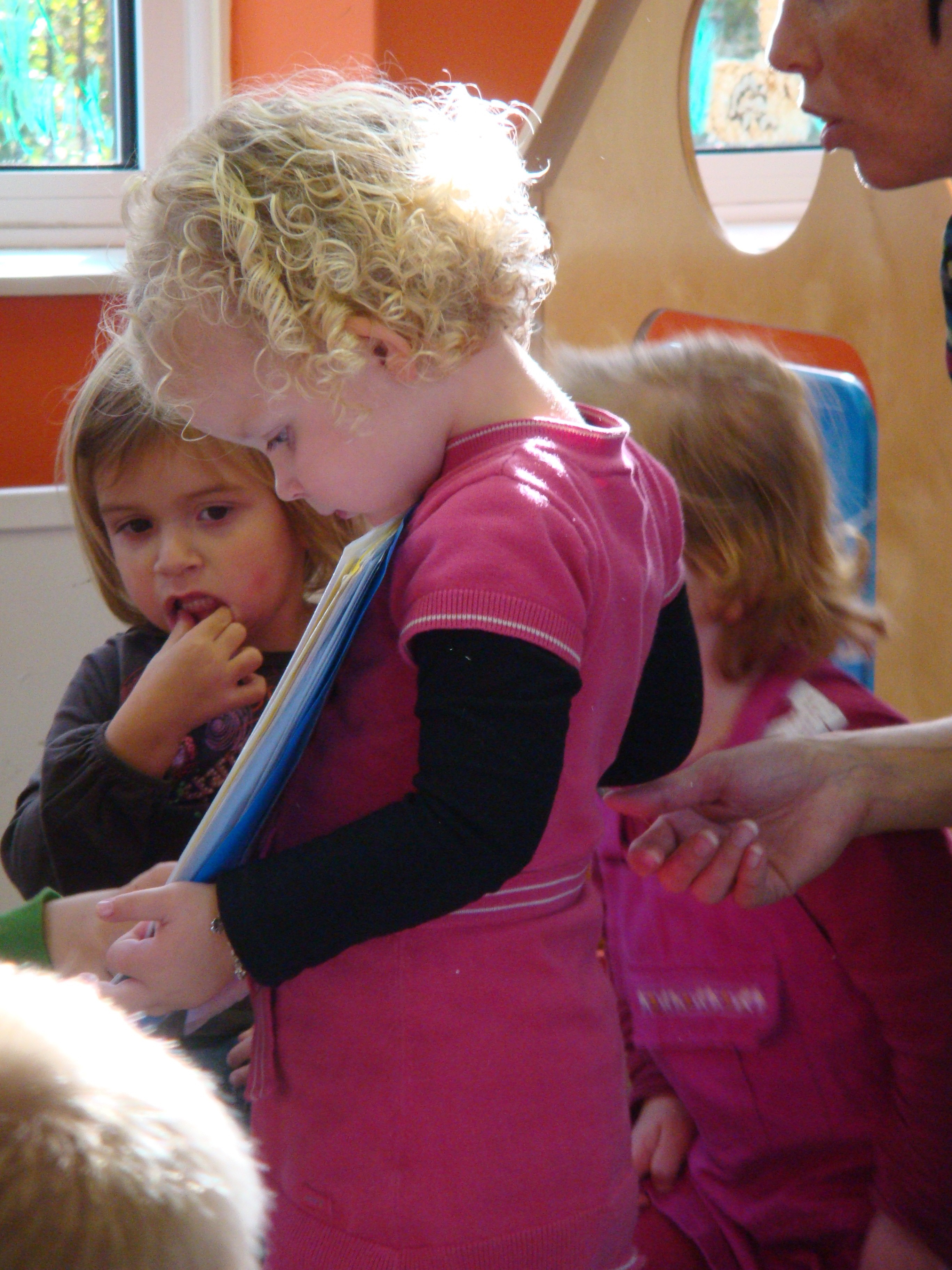 Kinderopvang rhenen, eerste magazine, 13 oktober 20009 046